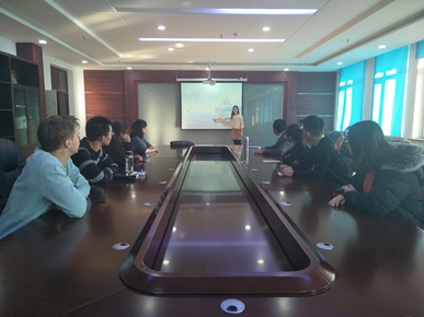 万博max体育官方网站召开第十一期“书香.经管”专业文献读书会